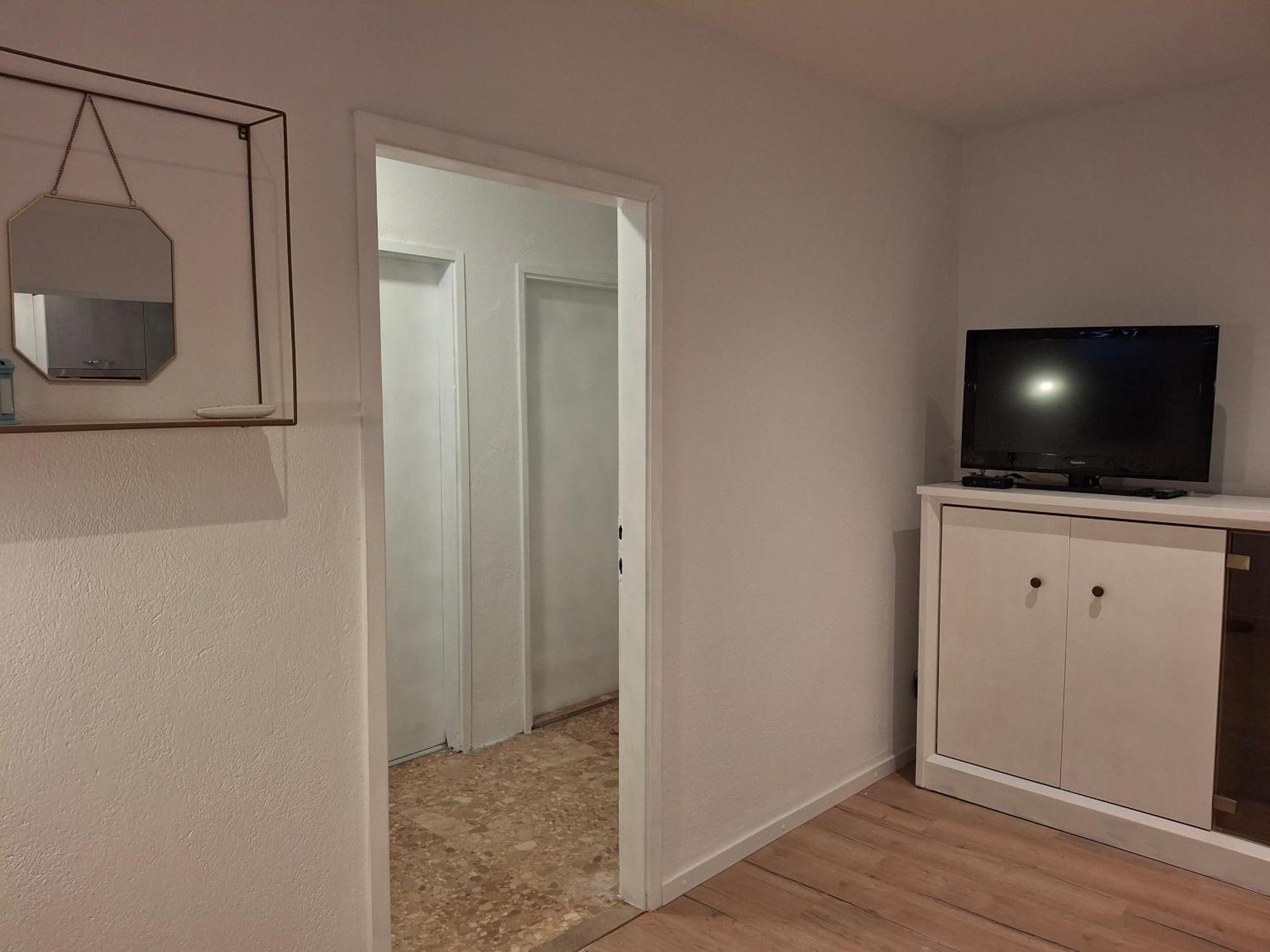 Apartments Nina M Baška Voda Eksteriør bilde