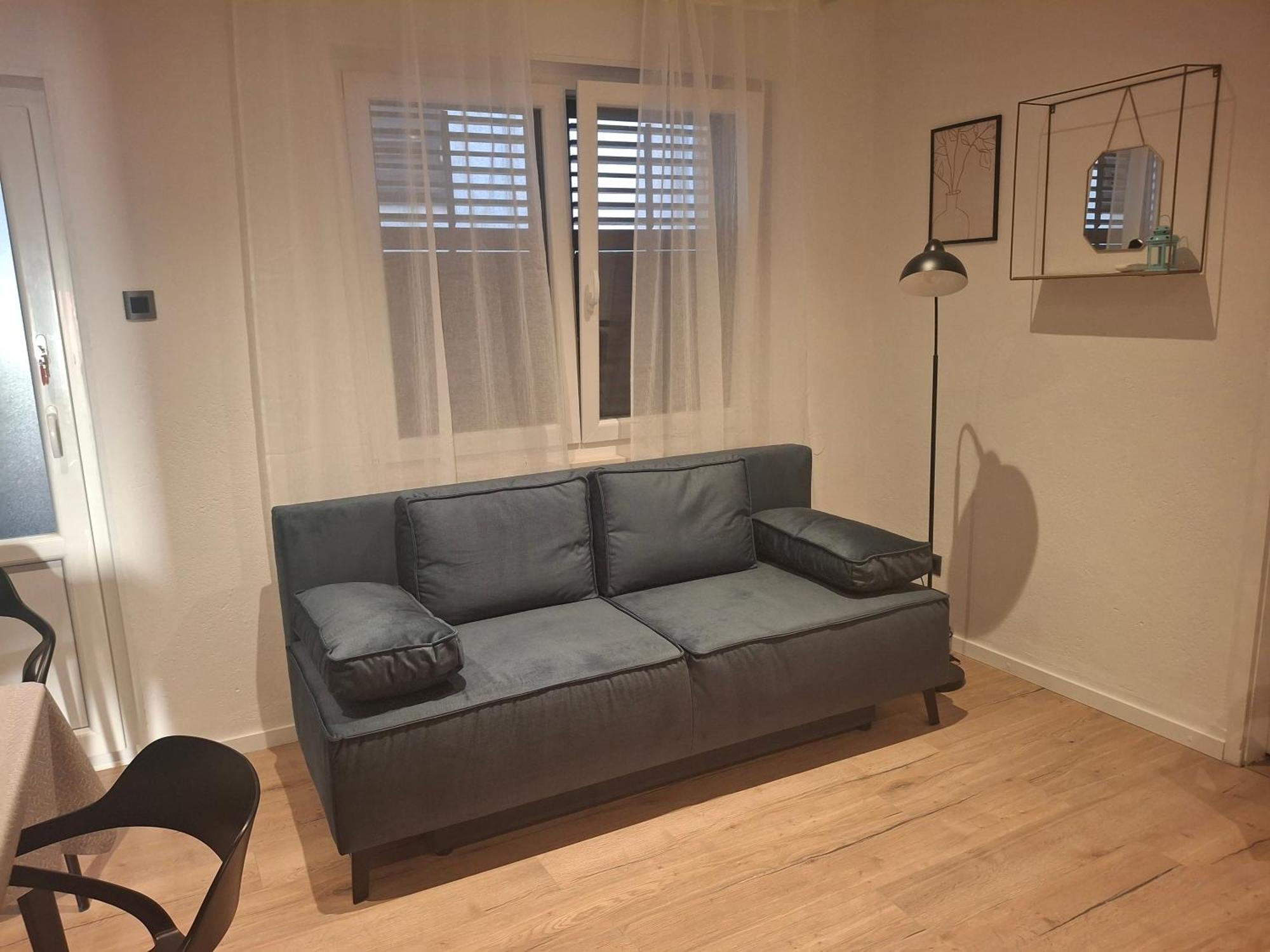 Apartments Nina M Baška Voda Eksteriør bilde